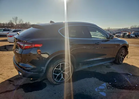 2019 Alfa Romeo Stelvio Ti z USA, uszkodzony, nr VIN ZASPAKBN9K7C49687